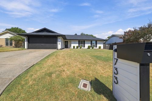733 Montvale Dr, Mansfield, TX, 76063-2822 | Card Image