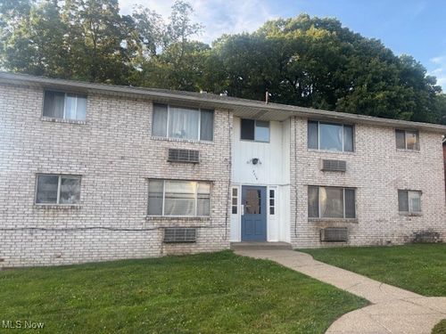 apt-9-2016 Woodlawn Ave Nw, Canton, OH, 44708-2156 | Card Image