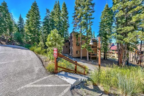 4002 Ski Vw, Truckee, CA, 96161-4310 | Card Image
