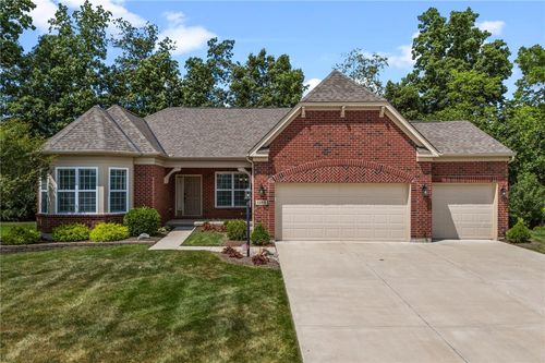 1153 Westover Rd, Beavercrk Twp, OH, 45385-9063 | Card Image