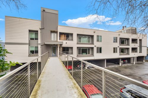 apt-207-3609 14th Ave W, Seattle, WA, 98119-1337 | Card Image