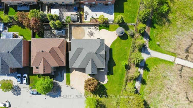 6 Mackeller Crt, House other with 5 bedrooms, 4 bathrooms and 4 parking in Ajax ON | Image 4
