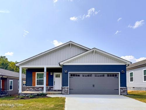 3725 Crimson Clover Ln, Knoxville, TN, 37924-2585 | Card Image