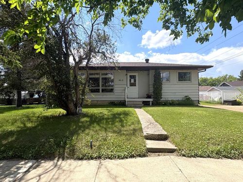 4812 47 Ave, Forestburg, AB, T0B1N0 | Card Image