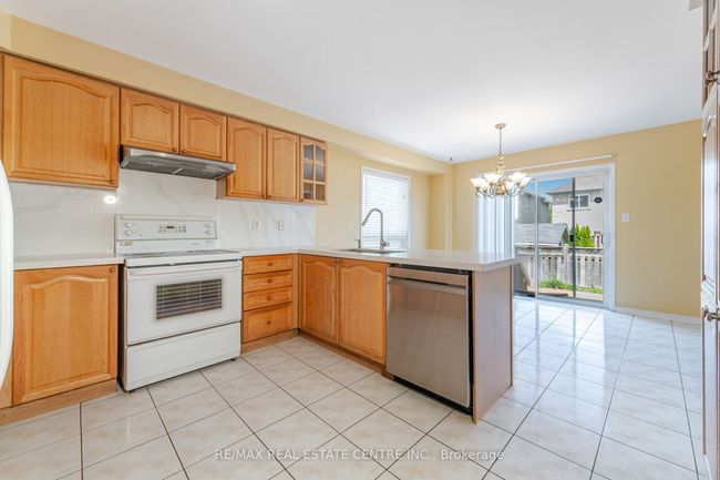 181 Brisdale Dr, House other with 6 bedrooms, 5 bathrooms and 5 parking in Brampton ON | Image 15