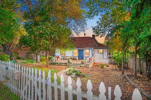 330 Foresthill Ave, Auburn, CA, 95603-4342 | Card Image