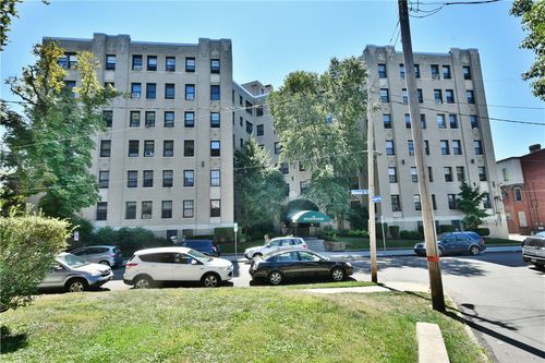 102-372 S Highland Ave, Shadyside, PA, 15206 | Card Image