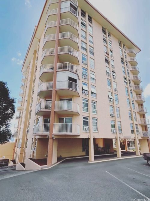 apt-306-1031 Maunaihi Pl, Honolulu, HI, 96822-3408 | Card Image