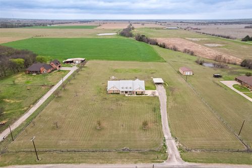 1066 West Rd, Waxahachie, TX, 75165-8224 | Card Image