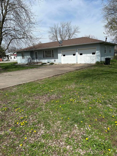 402 E Abbott St, MONROE CITY, MO, 63456-1113 | Card Image