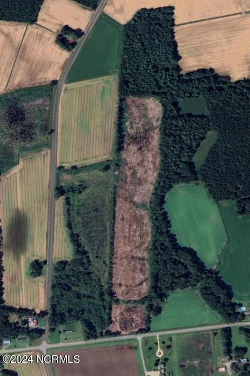 2156 Mewborn Church Rd, Snow Hill, NC, 28580-8896 | Card Image