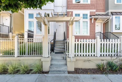 235 Laurel Grove Ln, San Jose, CA, 95126-4847 | Card Image