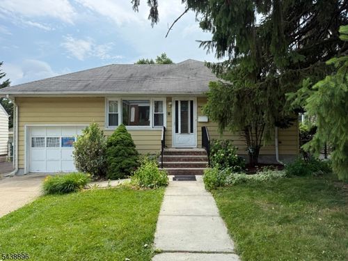 301 Valley Rd, Clifton, NJ, 07013-1346 | Card Image
