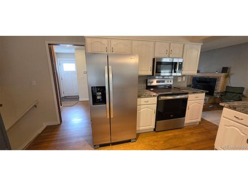 9365 Meade St, Westminster, CO, 80031-6462 | Card Image