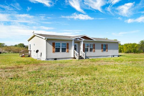 2915 Union Rd, Chapman, KS, 67431-8916 | Card Image
