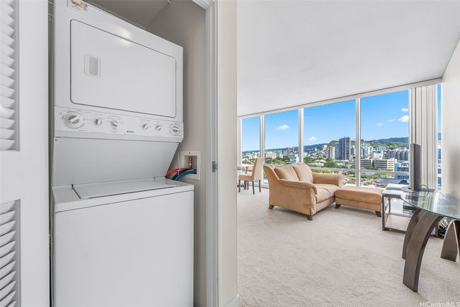 II-1801 - 1296 Kapiolani Blvd, Condo with 1 bedrooms, 1 bathrooms and 1 parking in Honolulu HI | Image 12