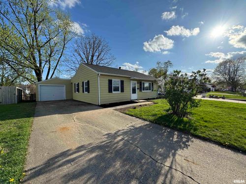 806 W Ridgemont Rd, Peoria, IL, 61614-7052 | Card Image