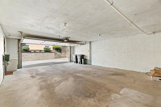 304 Forest Ridge Dr, Townhouse with 2 bedrooms, 2 bathrooms and 2 parking in Pittsburgh PA | Image 22
