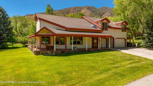 9 Creekside Ct, Glenwood Springs, CO, 81601-5529 | Card Image