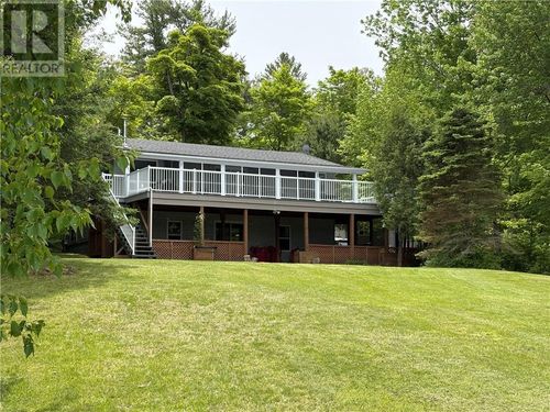 314 Perry Ave, Killarney, ON, P0M2A0 | Card Image