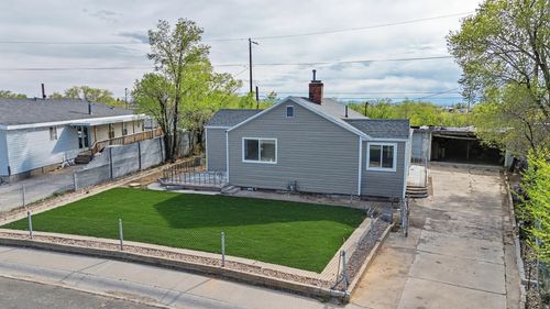 112 Shuman St, East Carbon, UT, 84520-7713 | Card Image