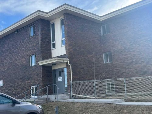 205 - 231 64 Avenue Nw, Home with 1 bedrooms, 1 bathrooms and 1 parking in Calgary AB | Card Image