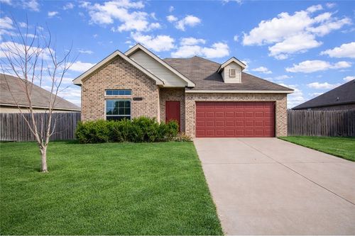 503 W Stoney Point Rd, Rogers, AR, 72758-4928 | Card Image