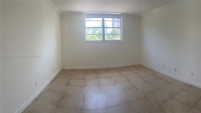 APT-207 - 19390 Collins Ave, Condo with 2 bedrooms, 2 bathrooms and null parking in Sunny Isles Beach FL | Image 47