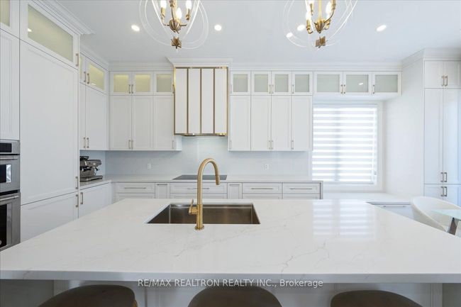 7 Maple Fields Cir, House other with 5 bedrooms, 4 bathrooms and 2 parking in Aurora ON | Image 18