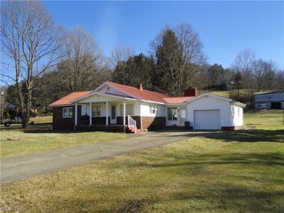 5492 Veterans Boulevard, House other with 3 bedrooms, 1 bathrooms and null parking in Chester WV | Image 1