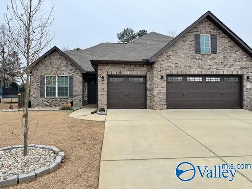 7112 Hickory Cove Way Se, Gurley, AL, 35748-4511 | Card Image