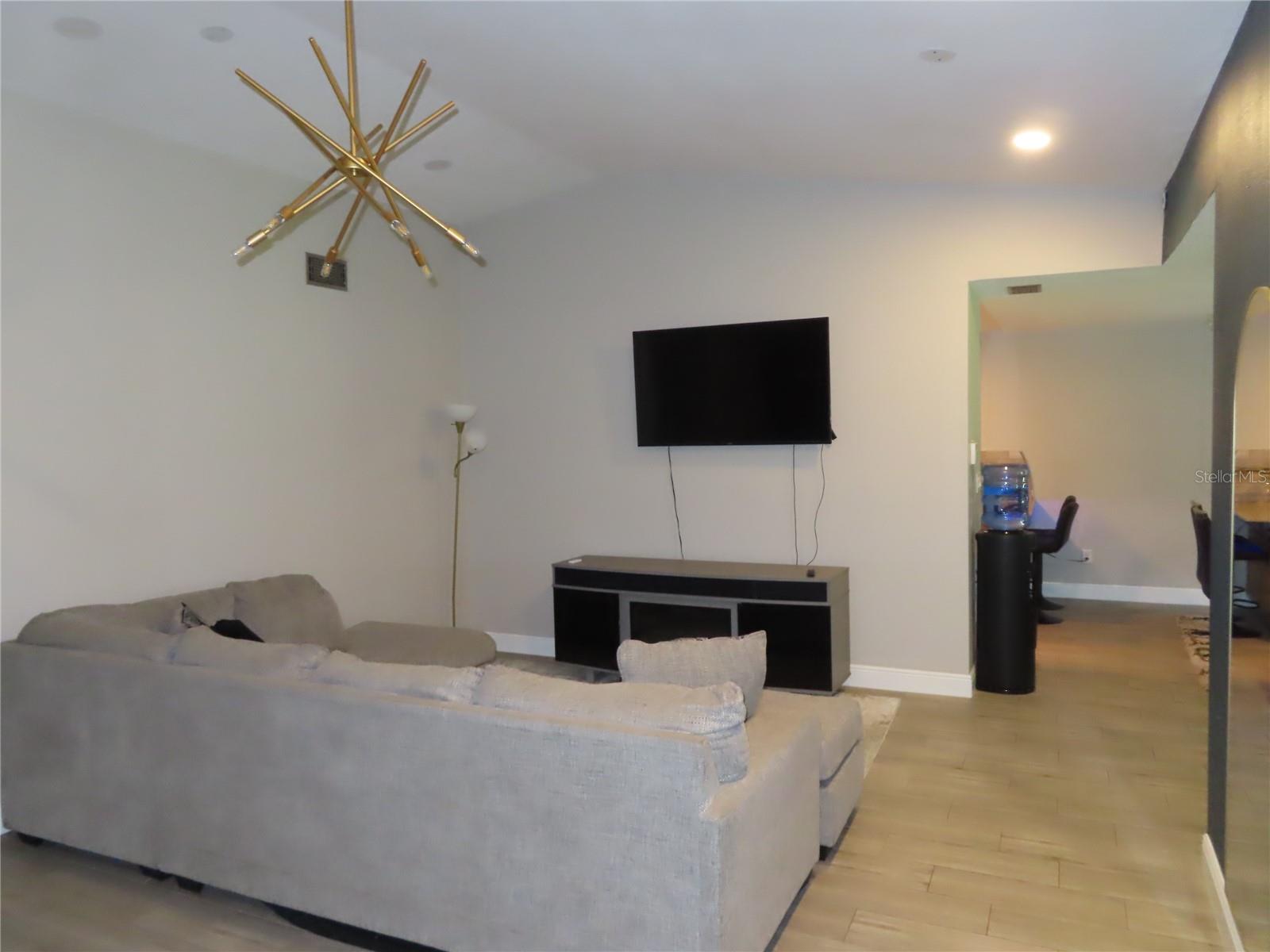 Residential Lease in WESLEY CHAPEL 4