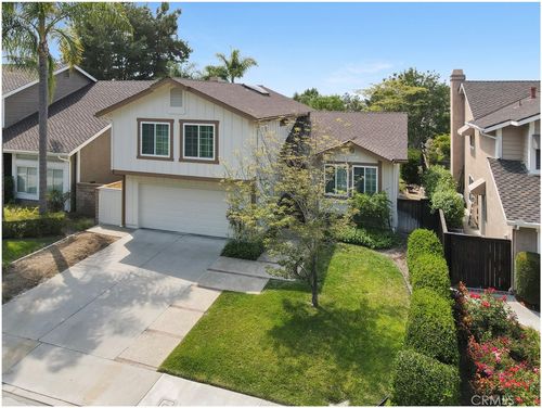 27571 Chantada, Mission Viejo, CA, 92692-3216 | Card Image