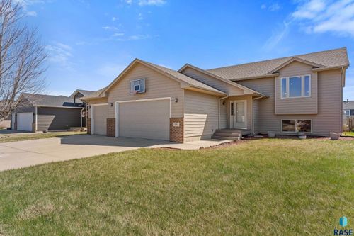 7005 W 65th St, Sioux Falls, SD, 57106-8845 | Card Image