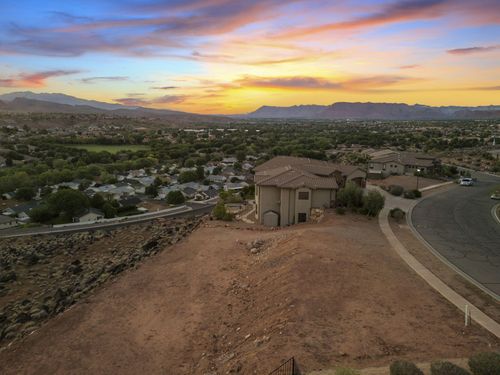 950 Est. S Cresole Dr, St George, UT, 84770 | Card Image