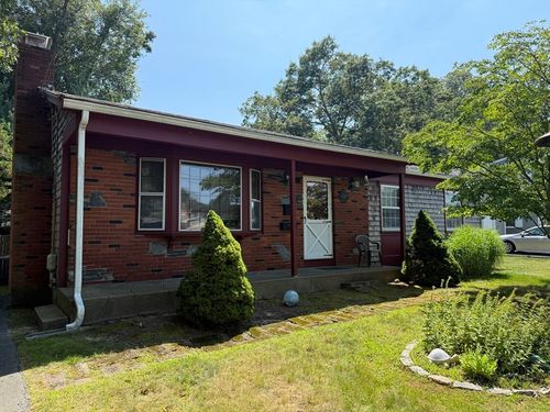 67 Ivy Rd, New Bedford, MA, 02745-1903 | Card Image