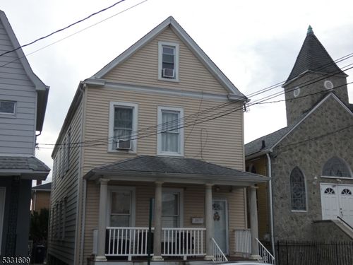 187 Gordon St, Perth Amboy, NJ, 08861-4662 | Card Image