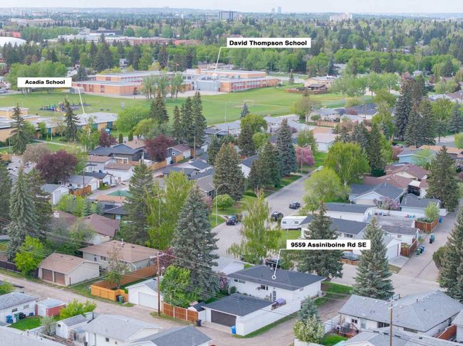 9559 Assiniboine Rd Se, House other with 4 bedrooms, 2 bathrooms and 2 parking in Calgary AB | Image 38