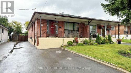 36 Hucknall Rd, North York, ON, M3J1V8 | Card Image