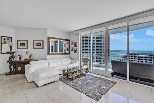 1903-848 Brickell Key Dr, Miami, FL, 33131-3700 | Card Image