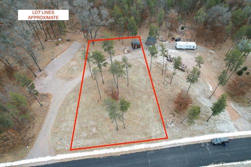 825 Marlboro Ct, Nekoosa, WI, 54457-9135 | Card Image