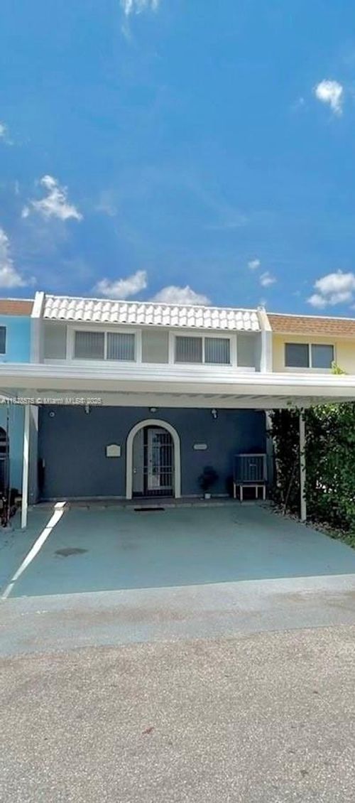 7060-7060 W 2nd Way, Hialeah, FL, 33014-5322 | Card Image