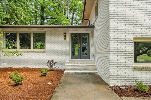 2820 Ponderosa Cir, Decatur, GA, 30033-1525 | Card Image