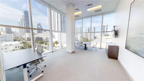 5c-1501 Biscayne Blvd, MIAMI, FL, 33132-1449 | Card Image
