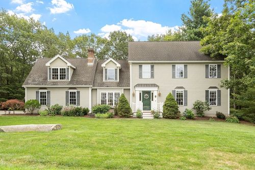 6 Winterberry Ln, Ayer, MA, 01432-1588 | Card Image