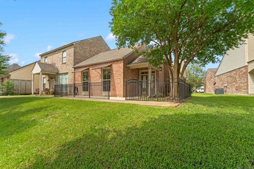 1310 Lake Pointe Ave, Zachary, LA, 70791-7357 | Card Image