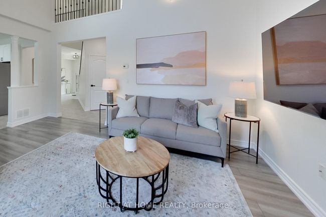 1112 Booth Ave, House other with 4 bedrooms, 4 bathrooms and 2 parking in Innisfil ON | Image 9