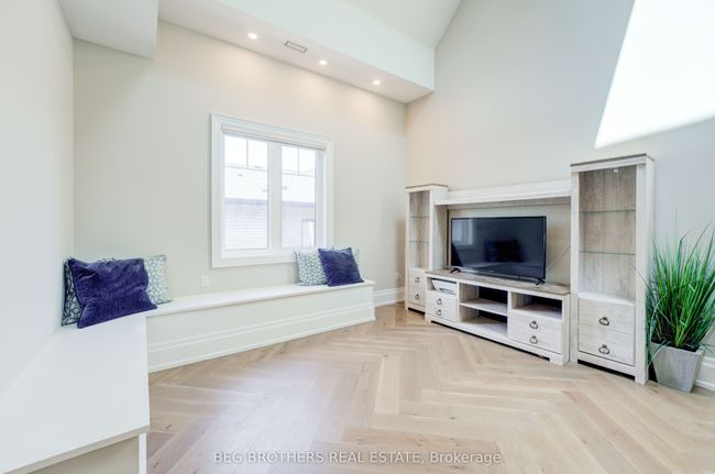 415 Sheppard Ave, House other with 7 bedrooms, 6 bathrooms and 6 parking in Pickering ON | Image 25