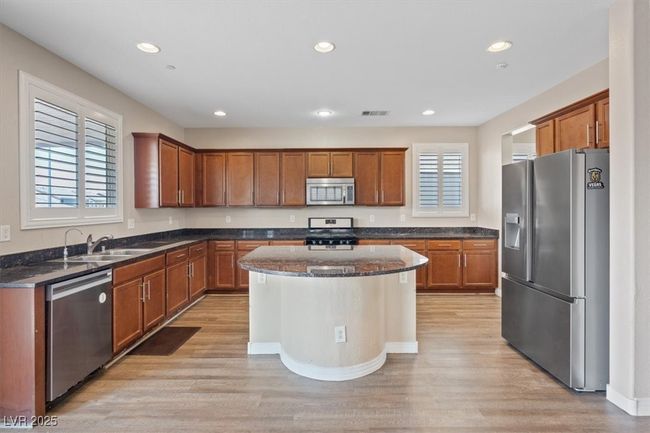 1121 Copper Grass St, House other with 4 bedrooms, 3 bathrooms and null parking in Henderson NV | Image 8