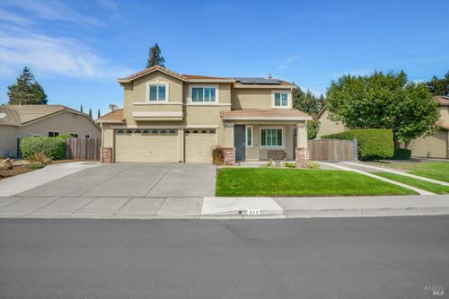 818 Summerbreeze Dr, Vacaville, CA, 95687-7878 | Card Image